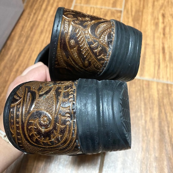 Brown Dansko clogs - Picture 4 of 6